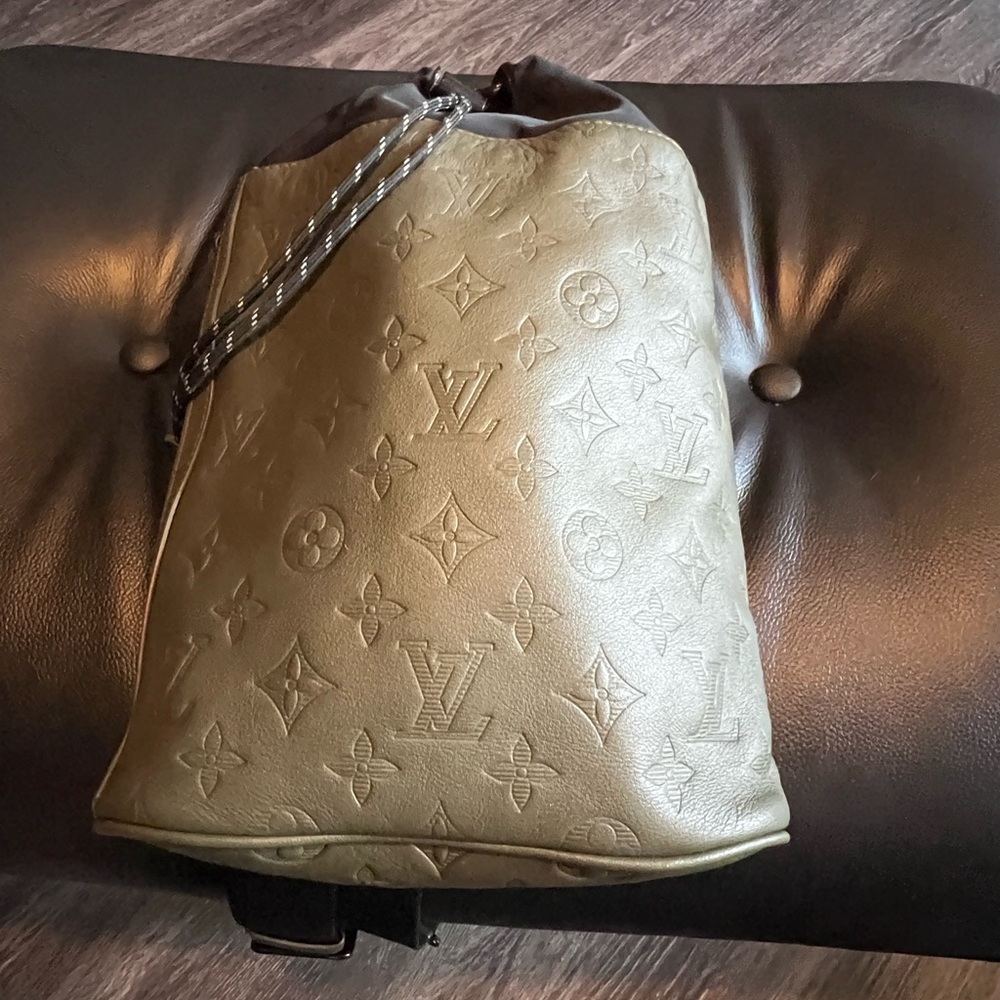 Louis Vuitton Olive Green Chalk Bag